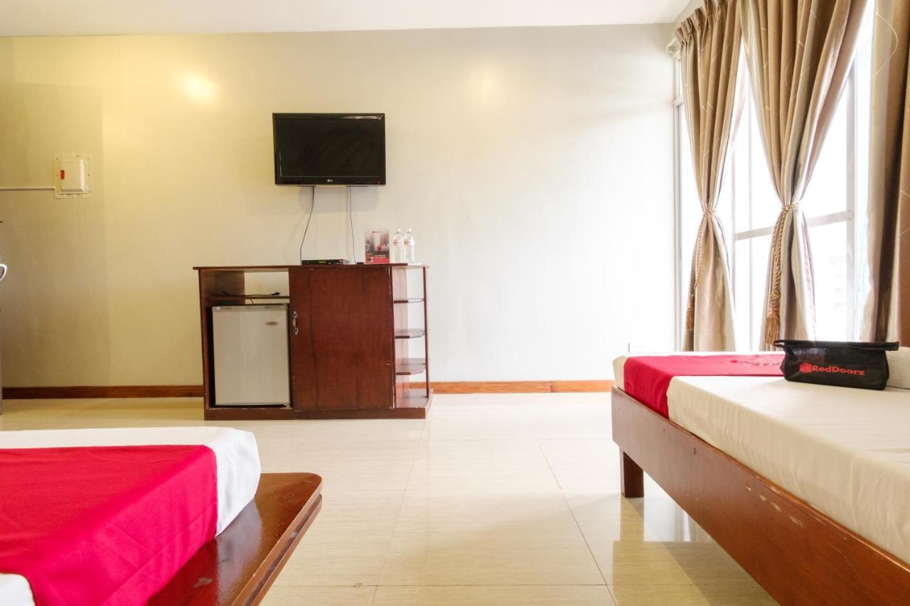Reddoorz Near Camp Montelibano Hotel Bacolod Exterior foto